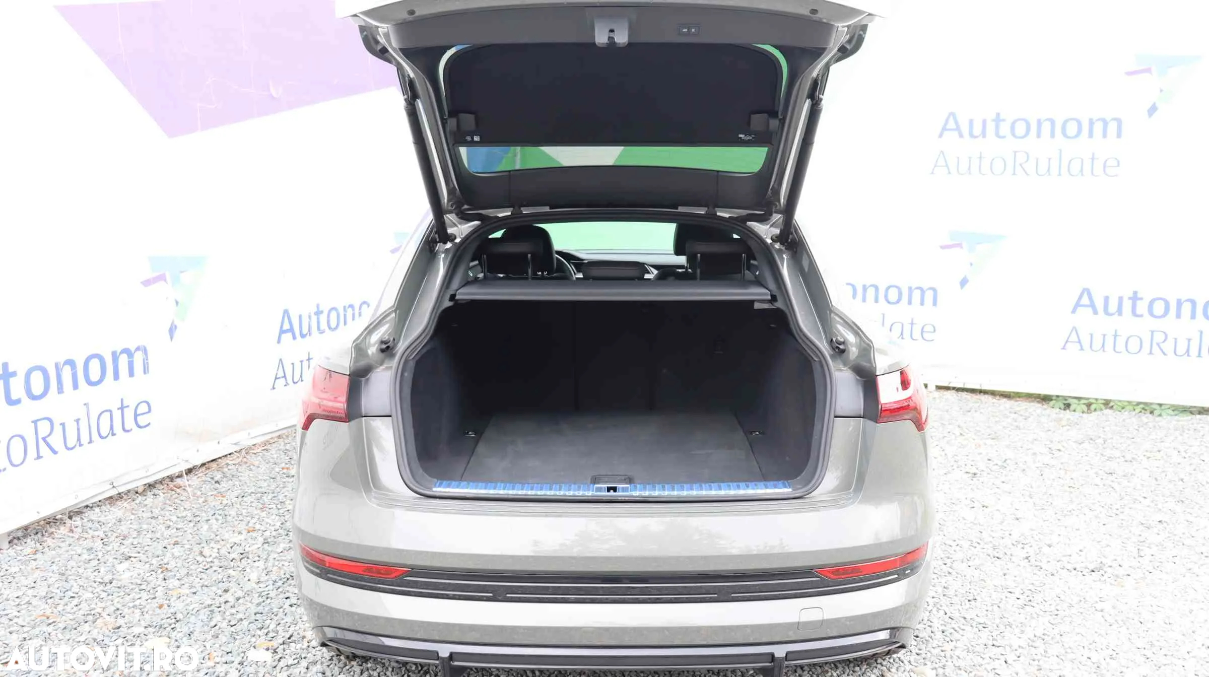 Audi e-tron - 8