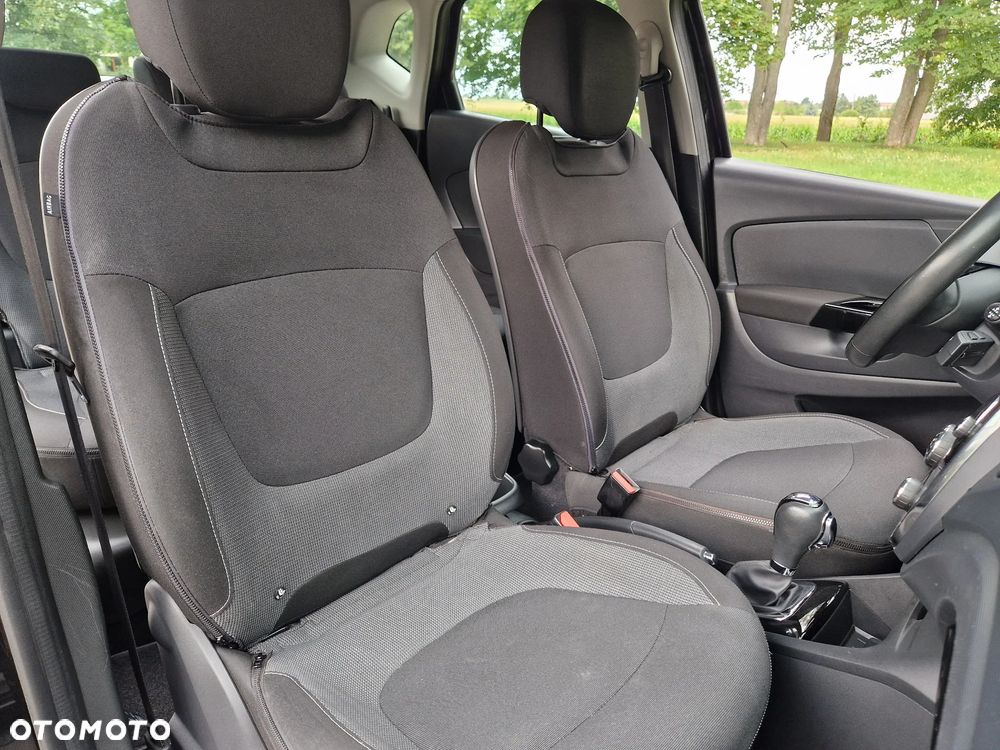 Renault Captur - 27