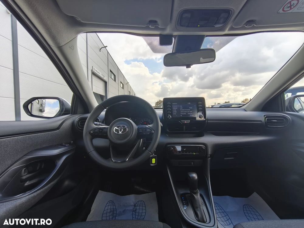 Toyota Yaris 1.5 VVT-i HSD Active - 9