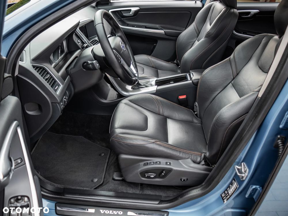 Volvo XC 60 D3 Geartronic Summum - 13