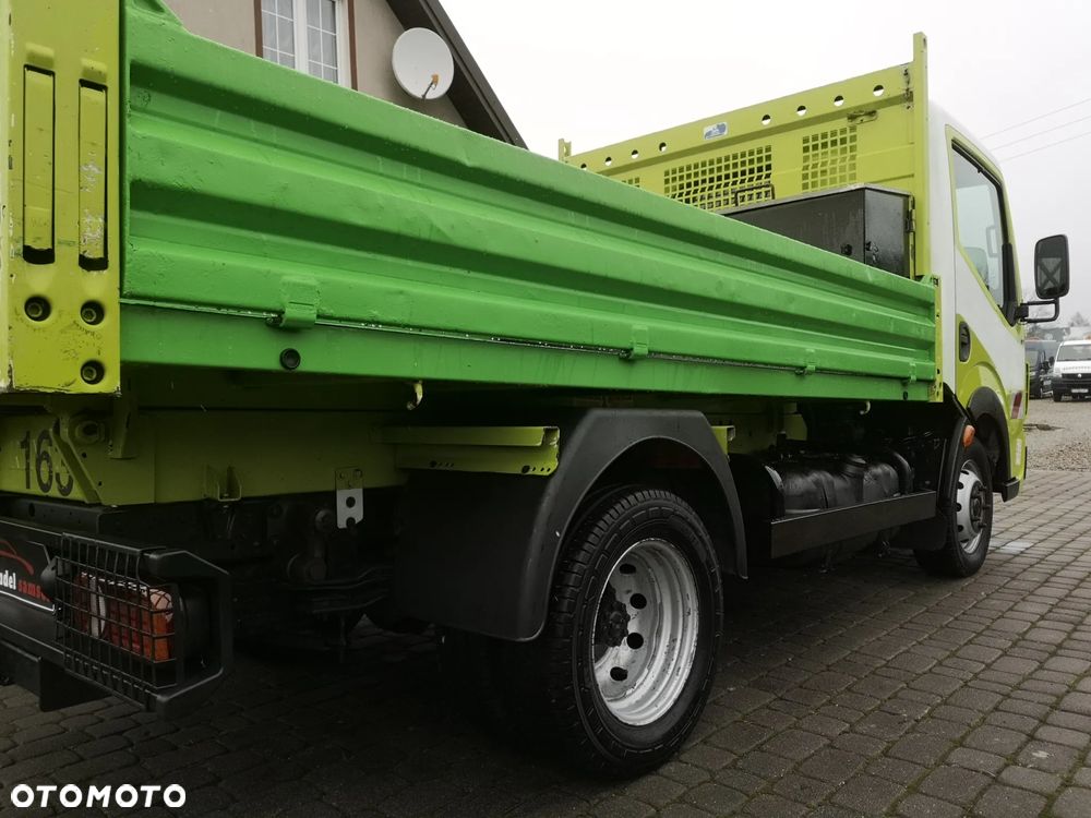 Renault Maxity 2.5dXi 110 - 15