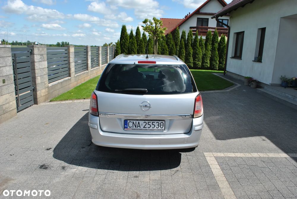 Opel Astra 1.9 CDTI Elegance - 13