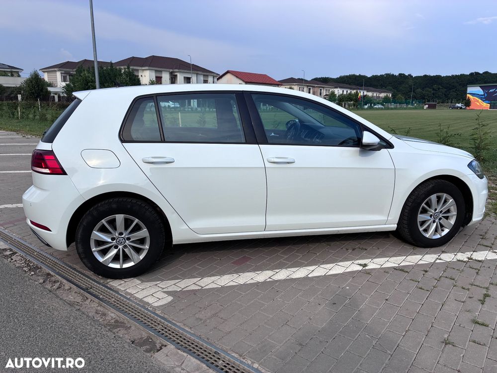 Volkswagen Golf 1.6 TDI Comfortline - 1