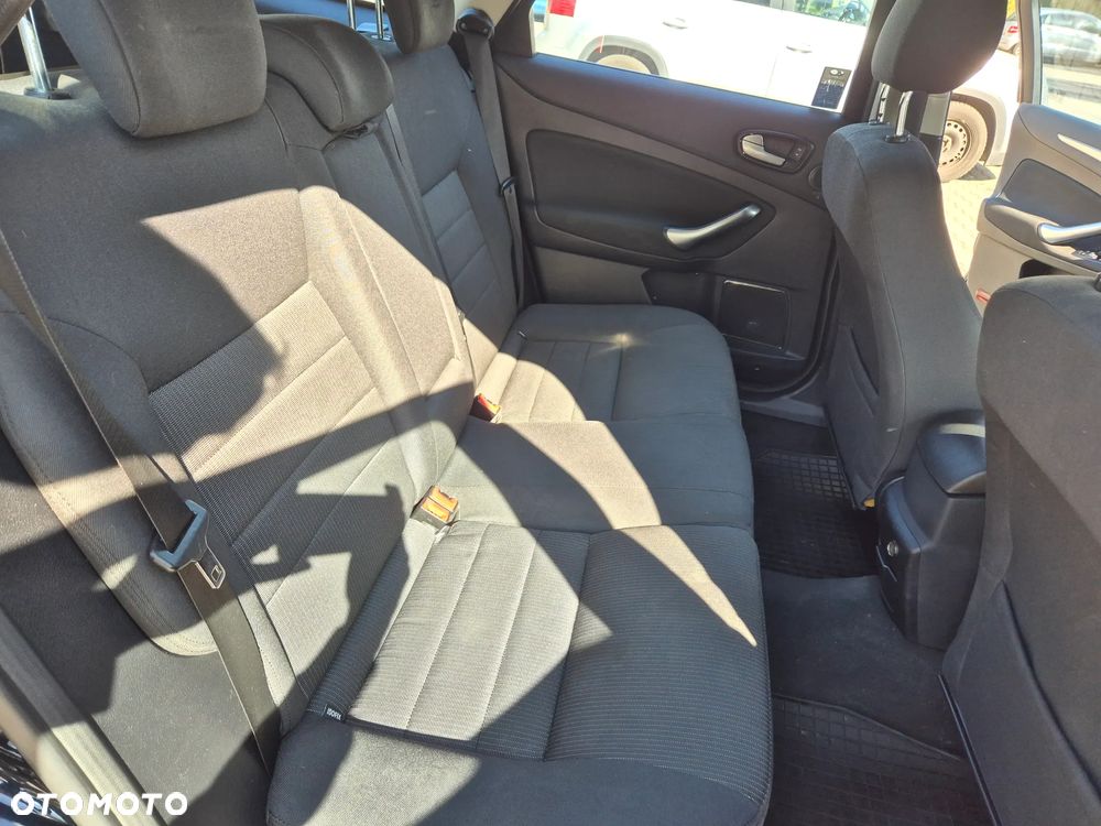 Ford Mondeo 2.0 TDCi Titanium - 14