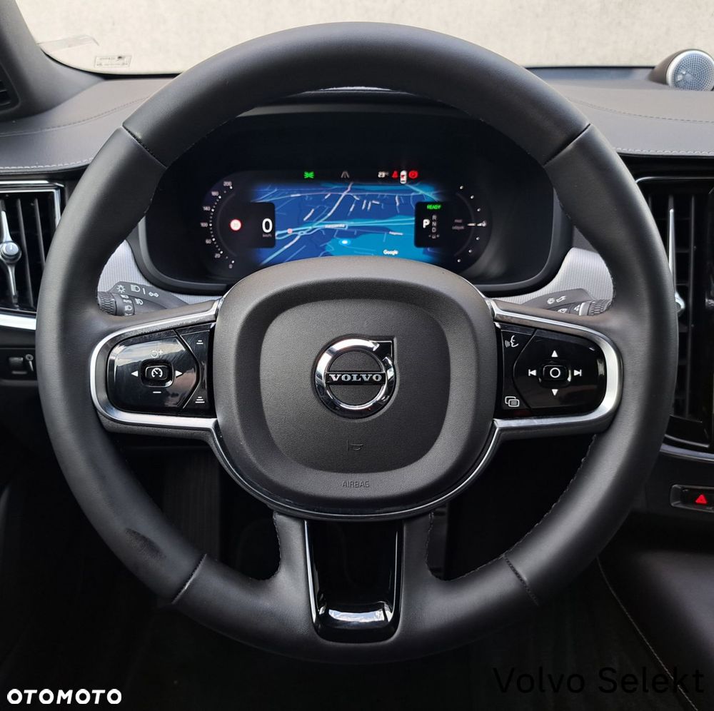 Volvo S90 - 16
