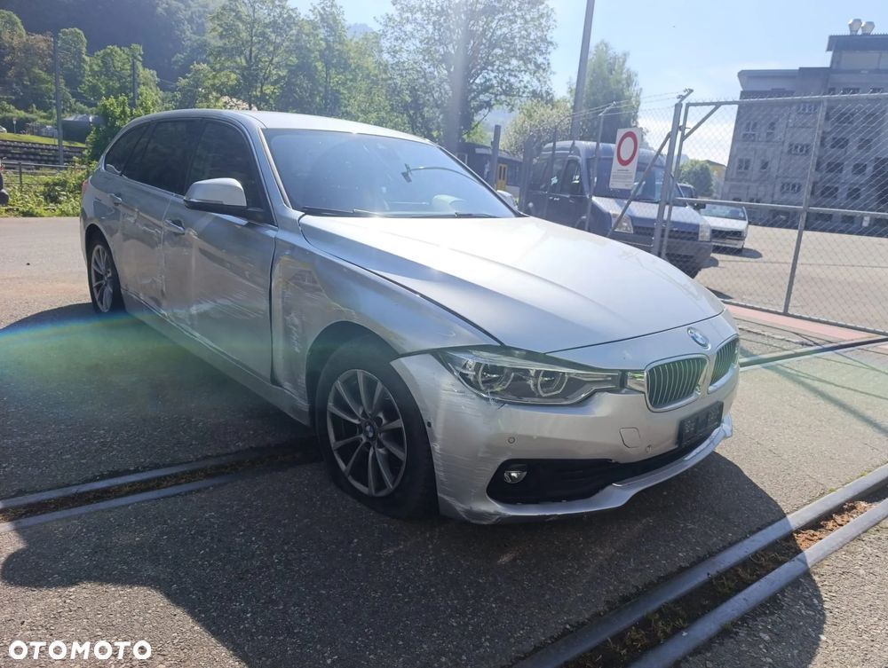 BMW Seria 3 320d Edition Luxury Line Purity - 8