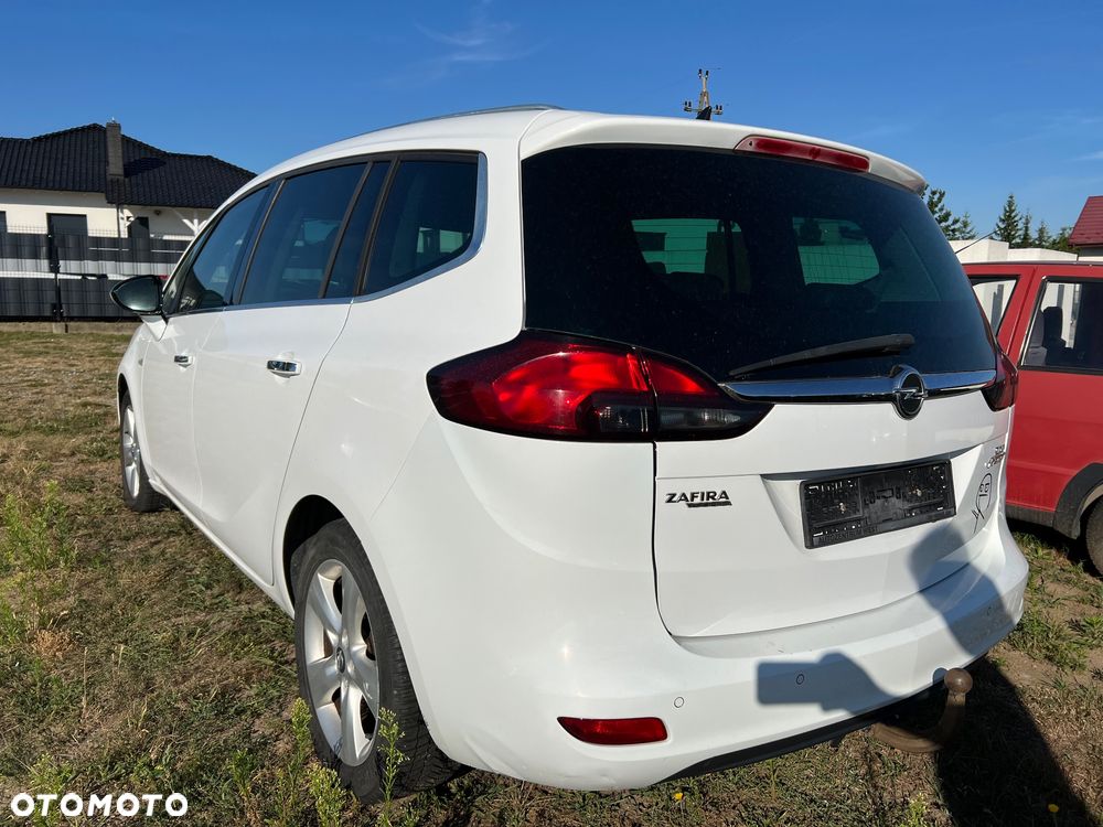 Opel Zafira - 15
