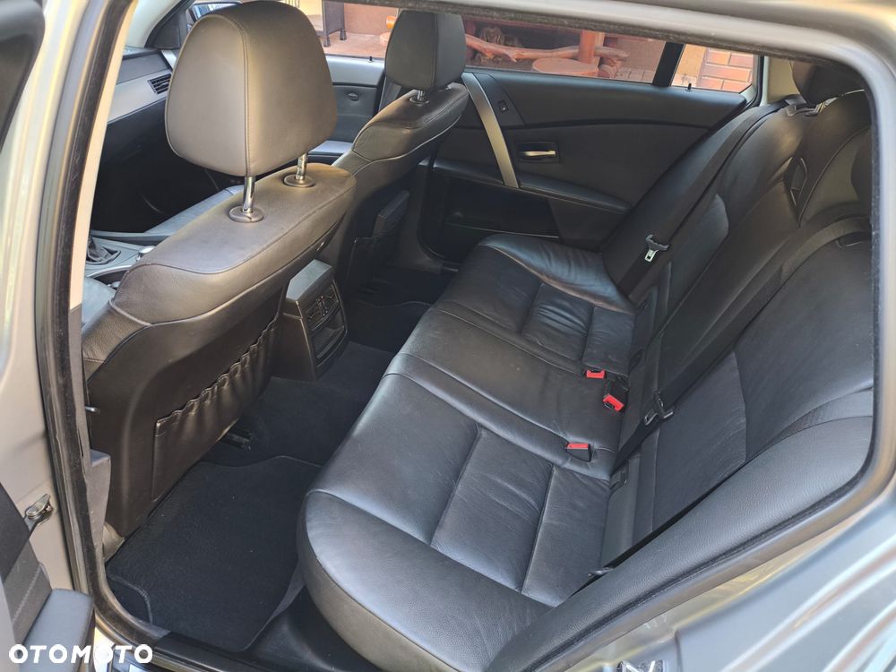 BMW Seria 5 - 16