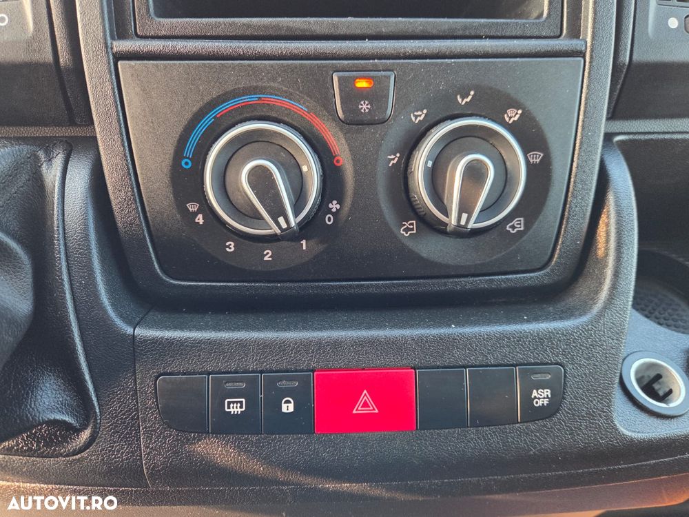 Peugeot Boxer L4H2 Premium Edition - 26