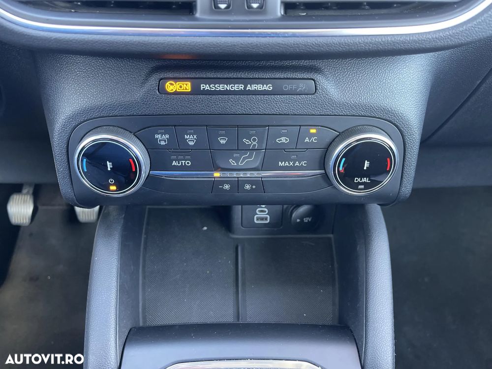 Ford Kuga 1.5 EcoBoost FWD Titanium - 12