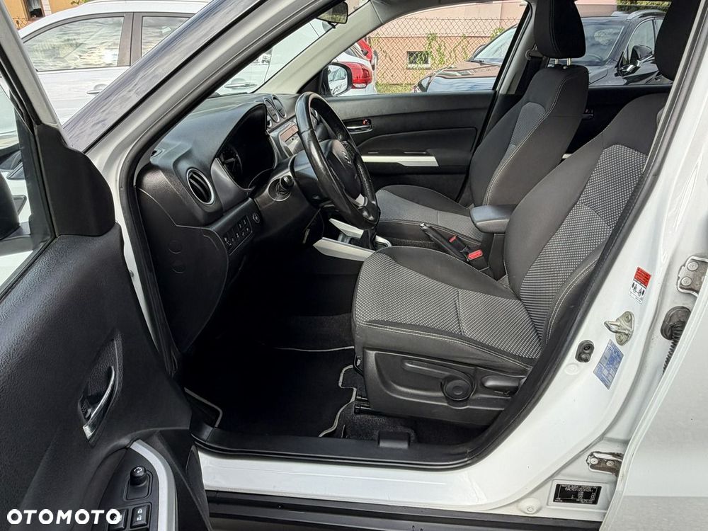 Suzuki Vitara 1.6 Premium 4WD - 10
