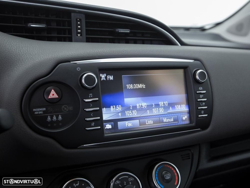 Toyota Yaris 1.0 VVT-i Comfort — fotografia 18