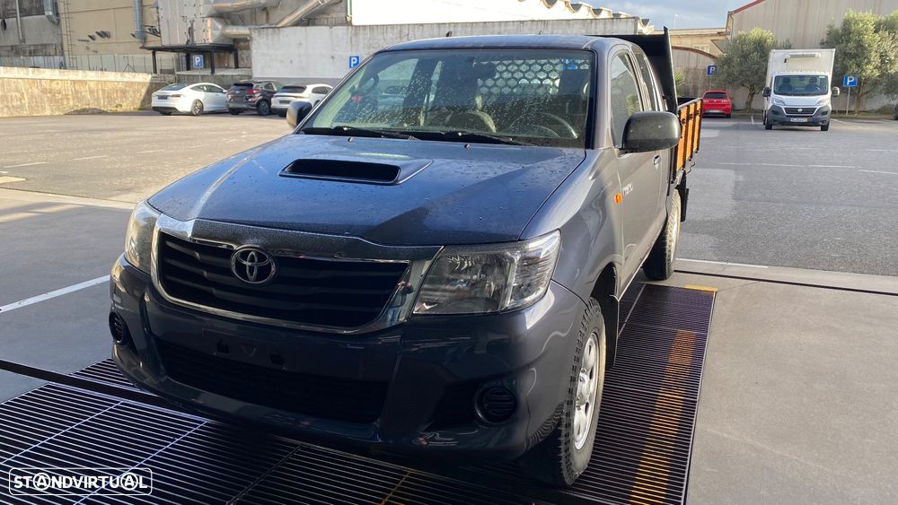 Toyota Hilux 2.5 D-4D 4WD CE CM AC - 2