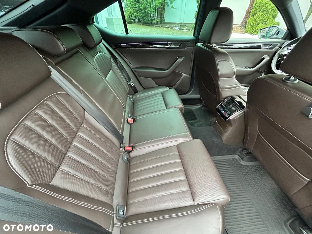 Skoda Superb 2.0 TDI SCR L&K DSG - 15