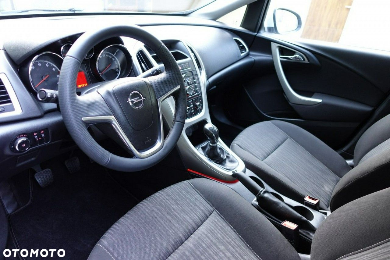 Opel Astra - 11