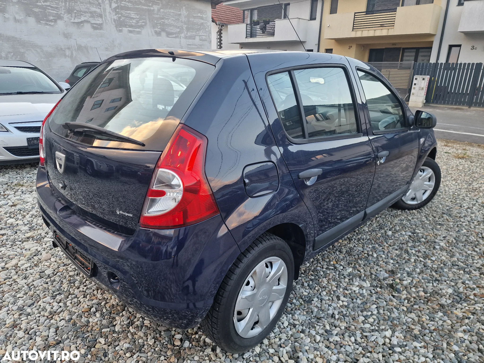 Dacia Sandero 1.2 16V 75 Celebration - 2