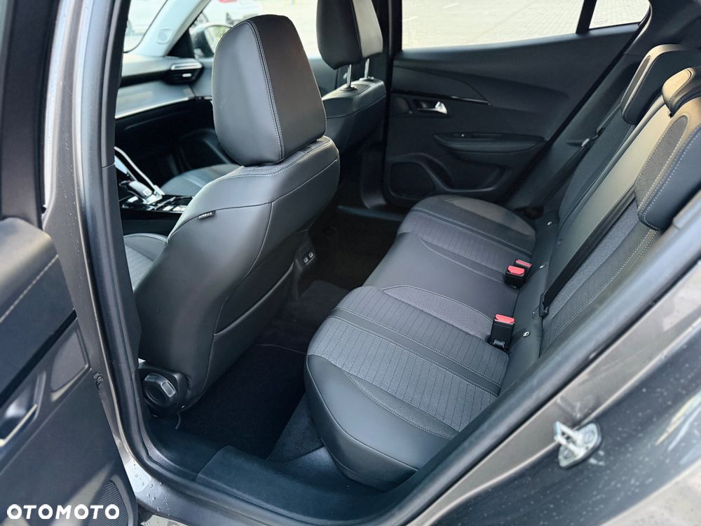 Peugeot 2008 1.2 PureTech Allure S&S EAT8 - 13