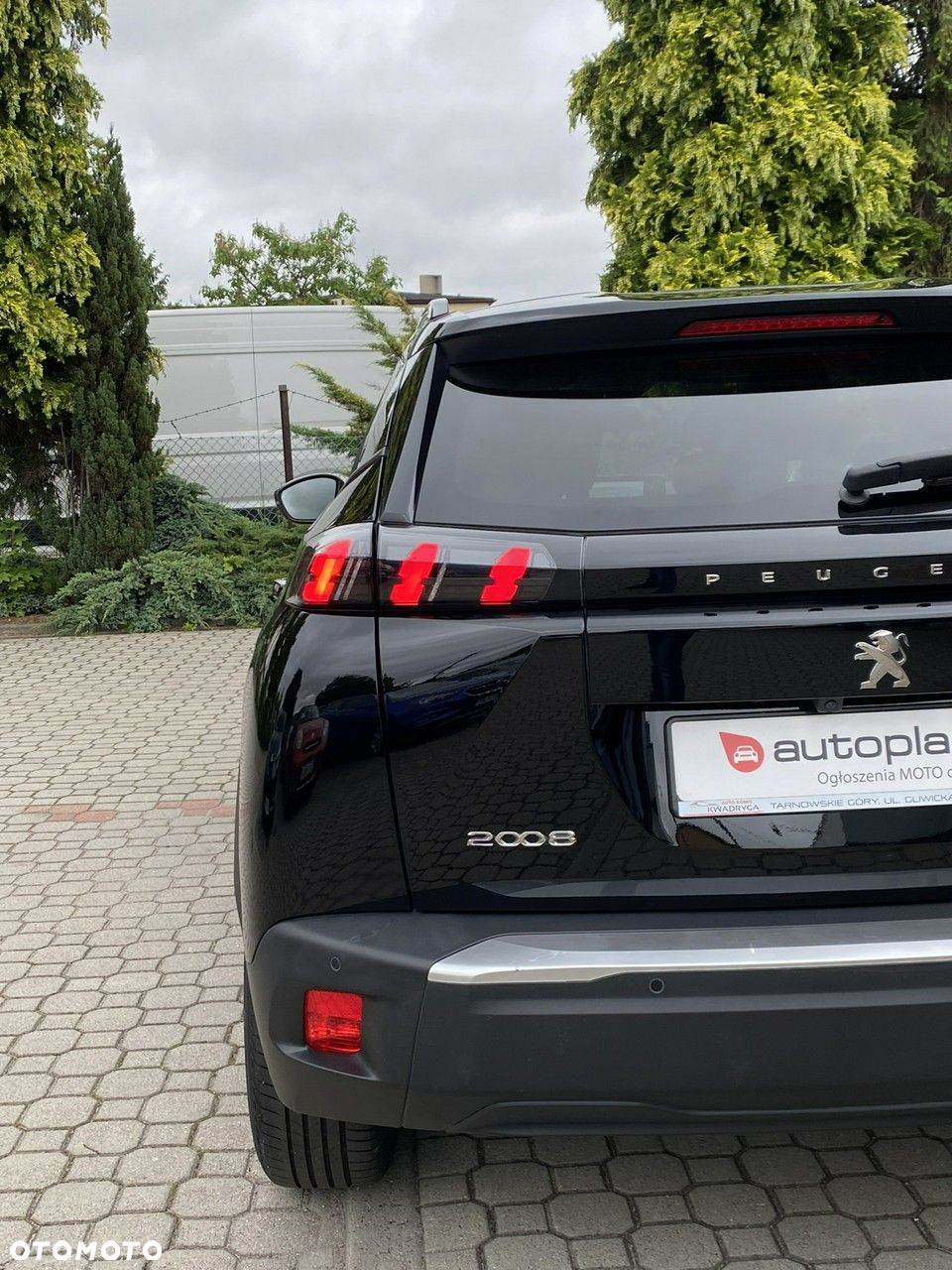 Peugeot 2008 BlueHDi 110 Allure - 12
