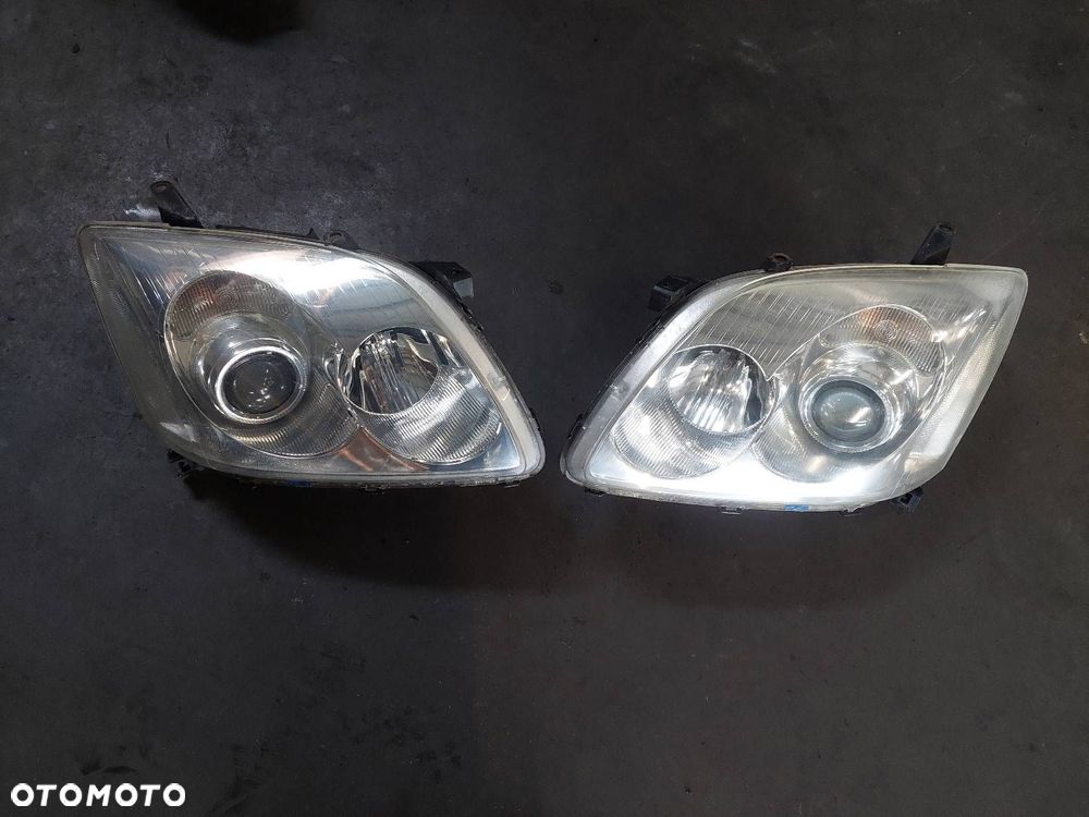 KOMPLETNY PRZÓD MASKA ZDERZAK BŁOTNIKI LAMPY TOYOTA AVENSIS T25 1E5 - 2