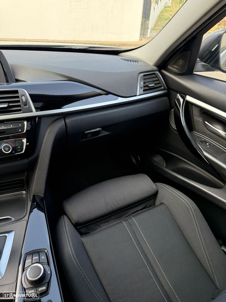 BMW 318 d Line Sport Auto - 15