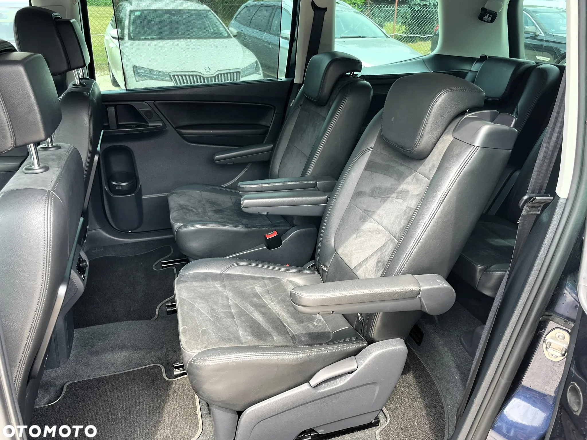 Volkswagen Sharan 2.0 TDI Highline DSG - 14