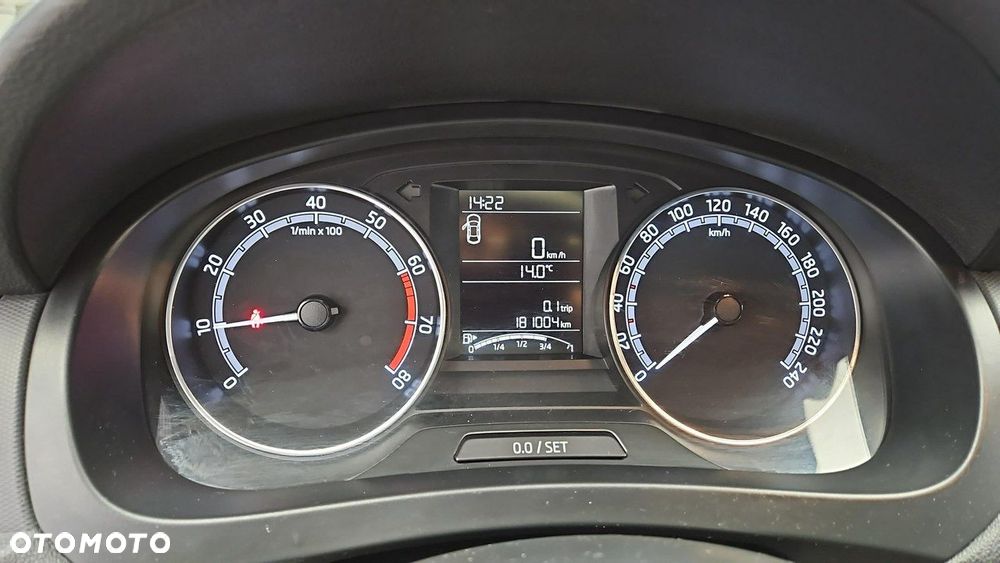 Skoda RAPID - 14