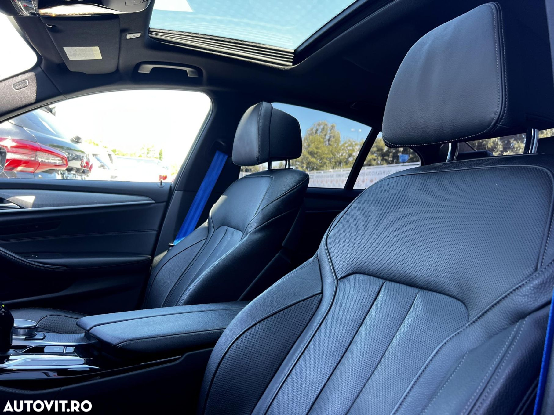 BMW Seria 5 520d AT - 33