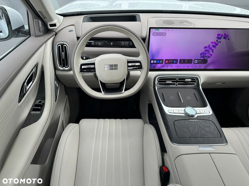 Geely M9 - 19