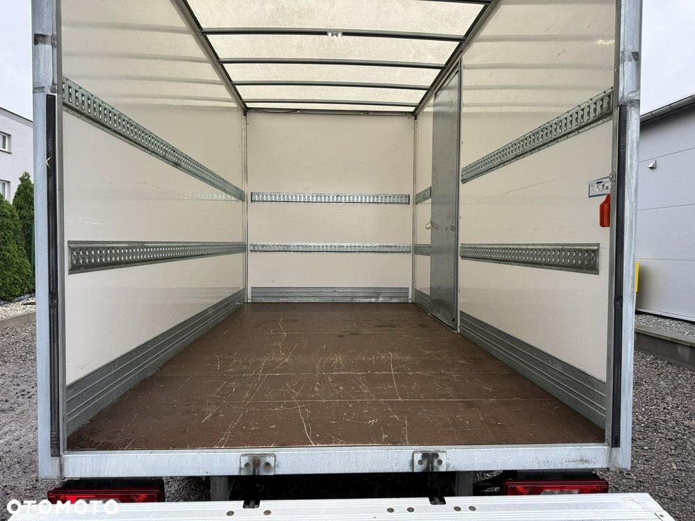 Ford Transit - 20
