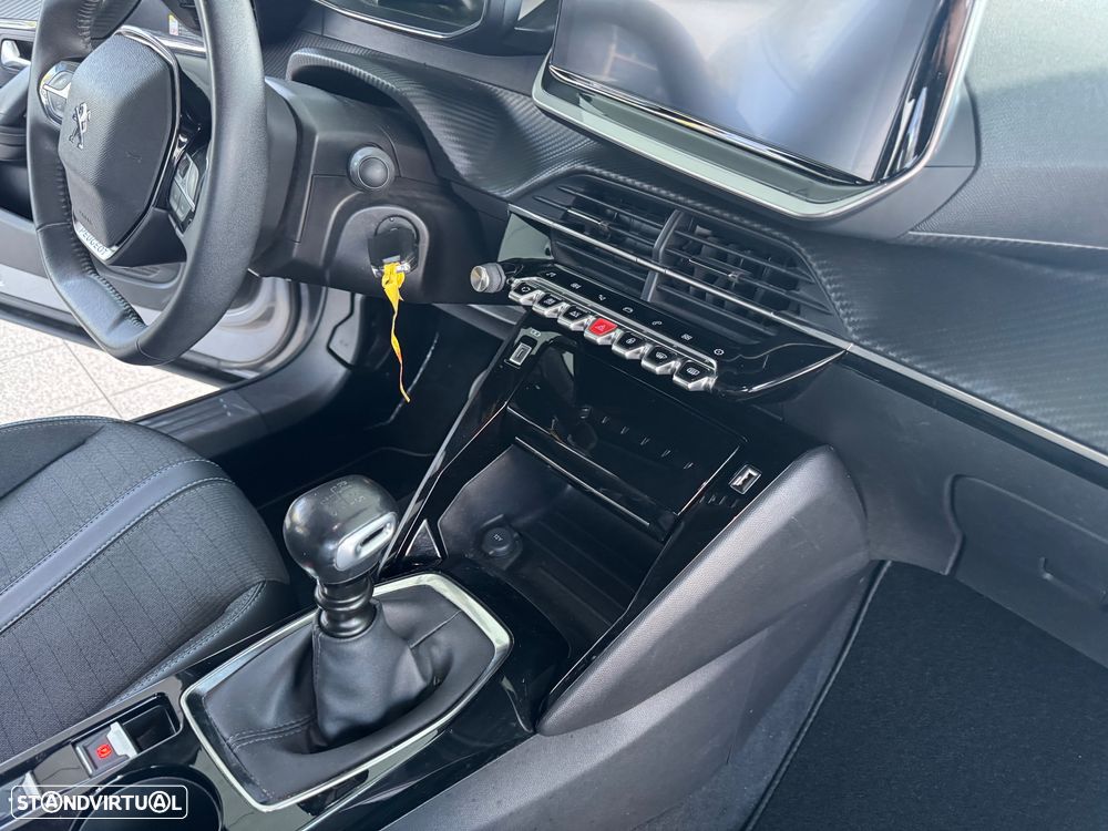 Peugeot 2008 1.2 PureTech Allure Pack - 37