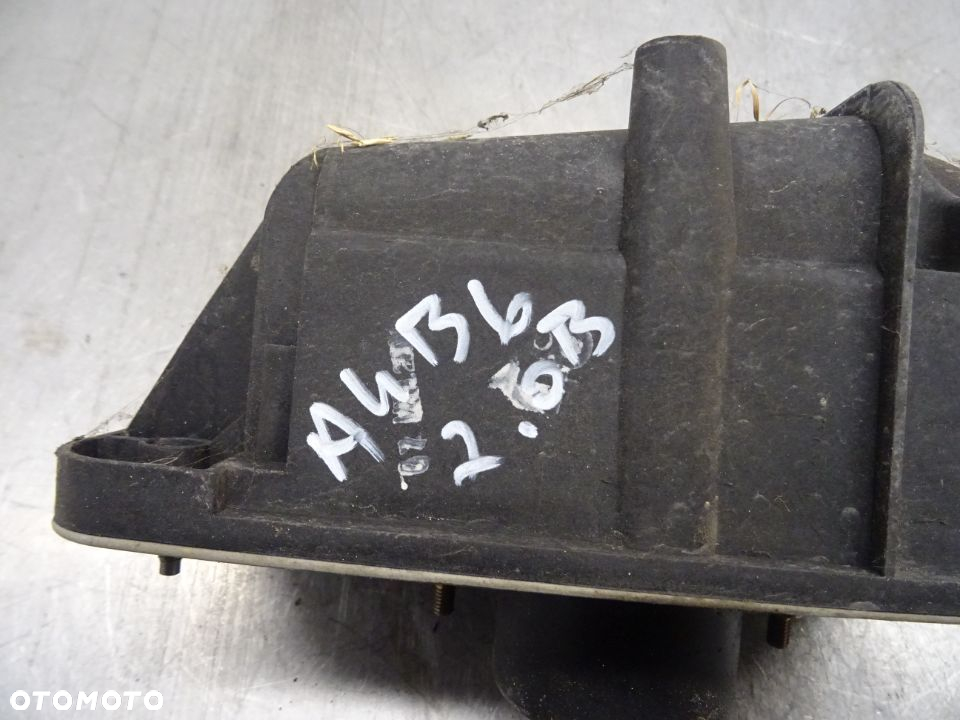 AUDI A4 B6 00-06 2.0B LEWAREK WYBIERAK ZMIANY BIEGÓW 8E0711025 - 4