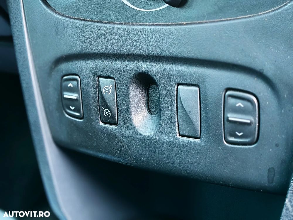 Dacia Logan TCe 90 Laureate - 24