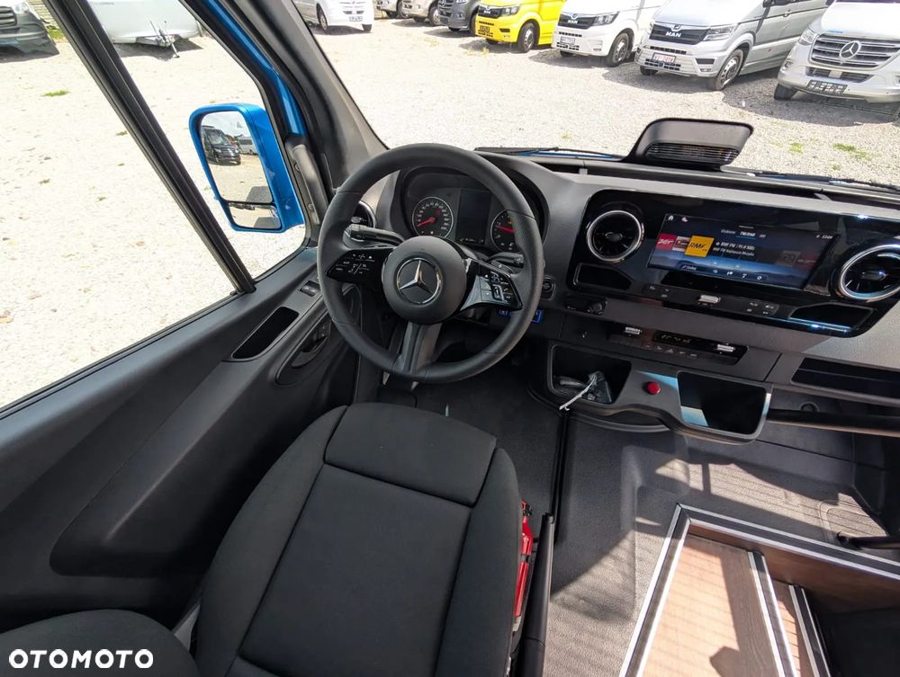 Mercedes-Benz Sprinter 517 - 16