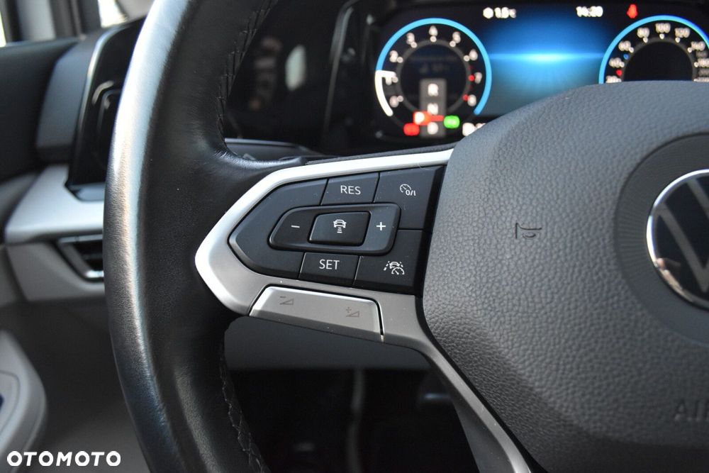 Volkswagen Golf Variant - 14