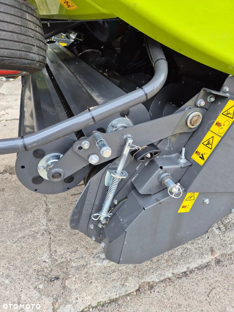Claas 660 tys netto Claas Quadrant 4200 - 10