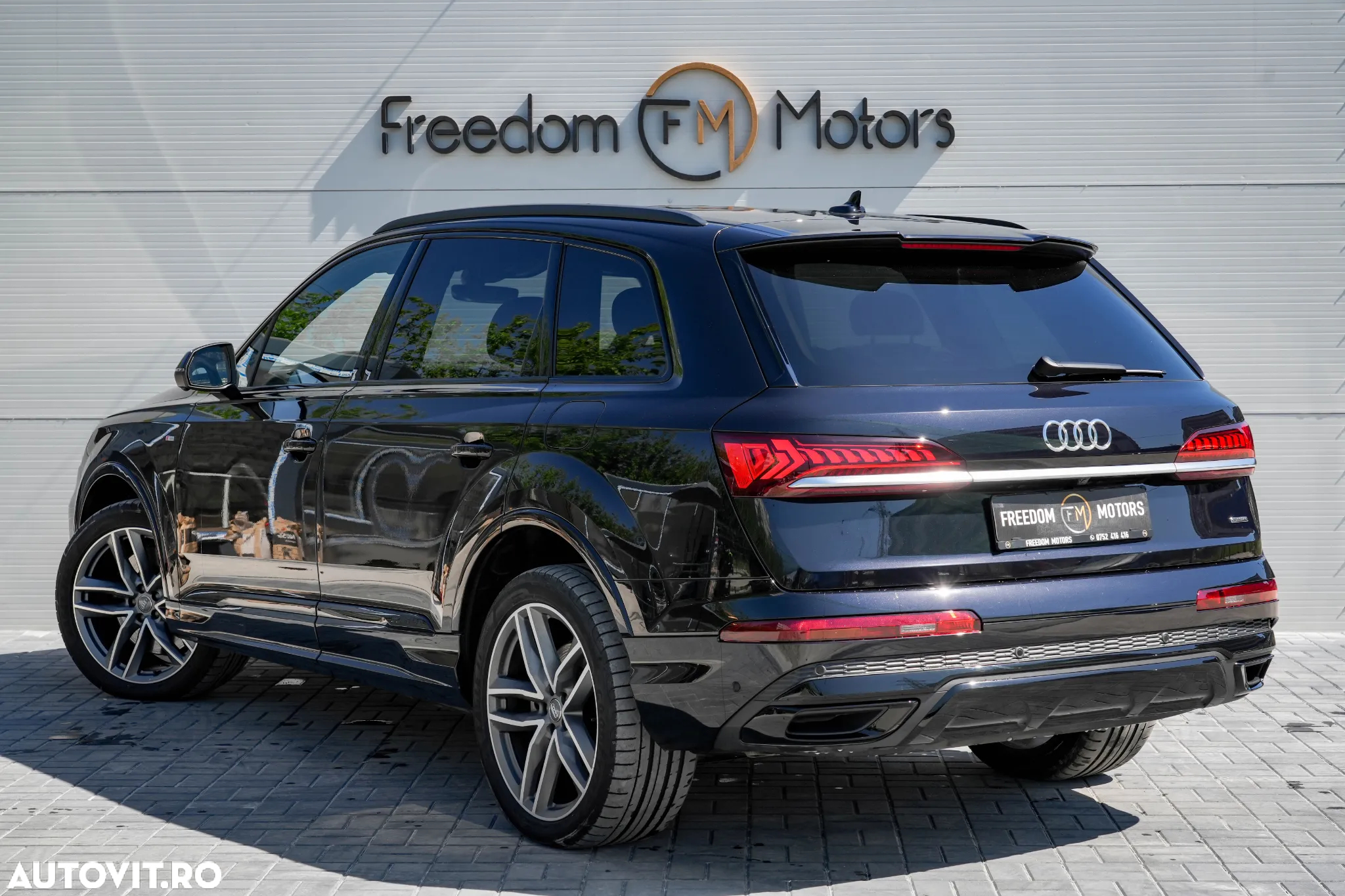 Audi Q7 55 TFSI e quattro Tiptronic PHEV S Line - 5
