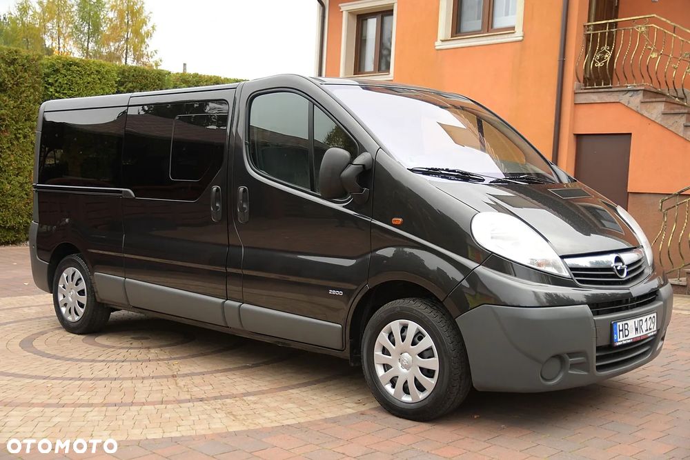 Opel Vivaro - 11