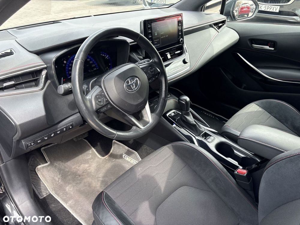 Toyota Corolla 2.0 Hybrid Executive - 9