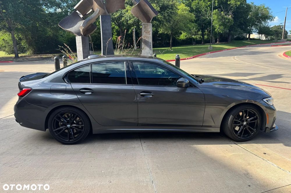 BMW Seria 3 330i xDrive M Sport - 5