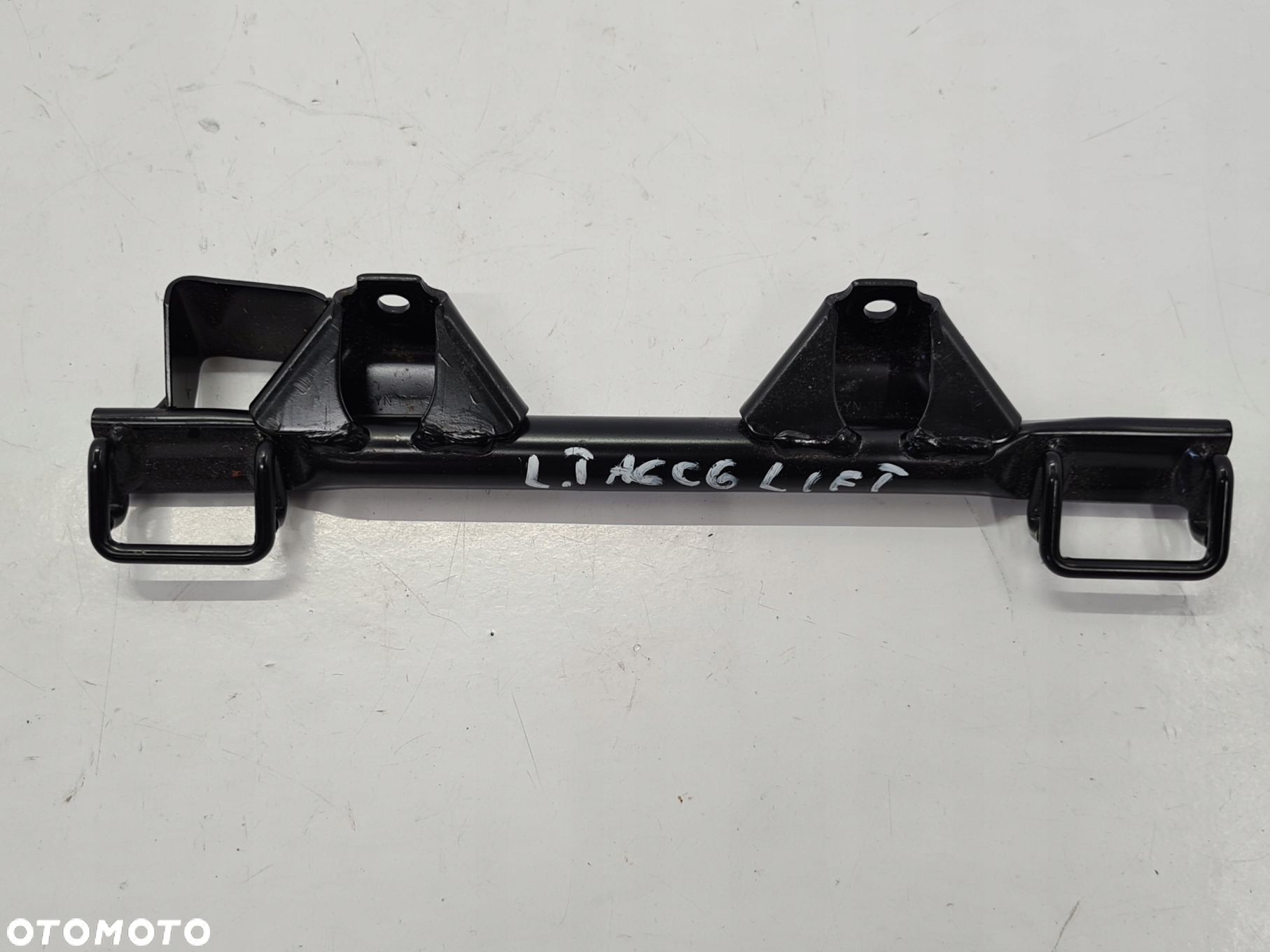 AUDI A6 C6 MOCOWANIE ISOFIX LEWE 8E0813545A - 1