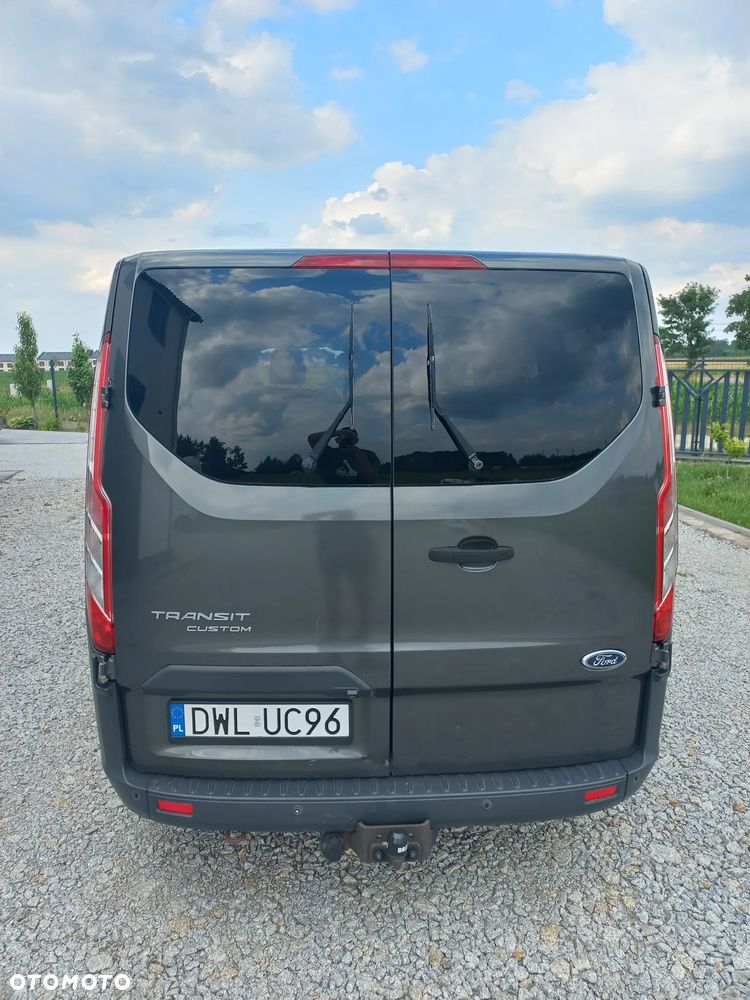 Ford Transit Custom - 11