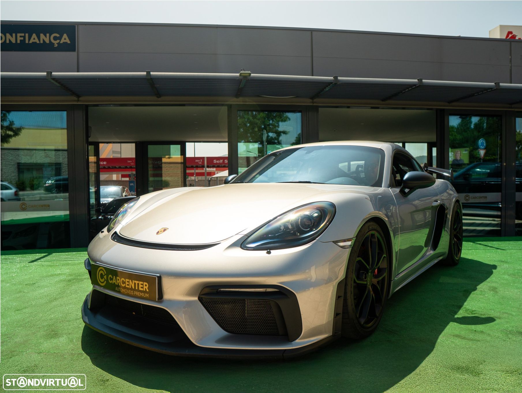 Porsche 718 Cayman GT4 PDK - 1