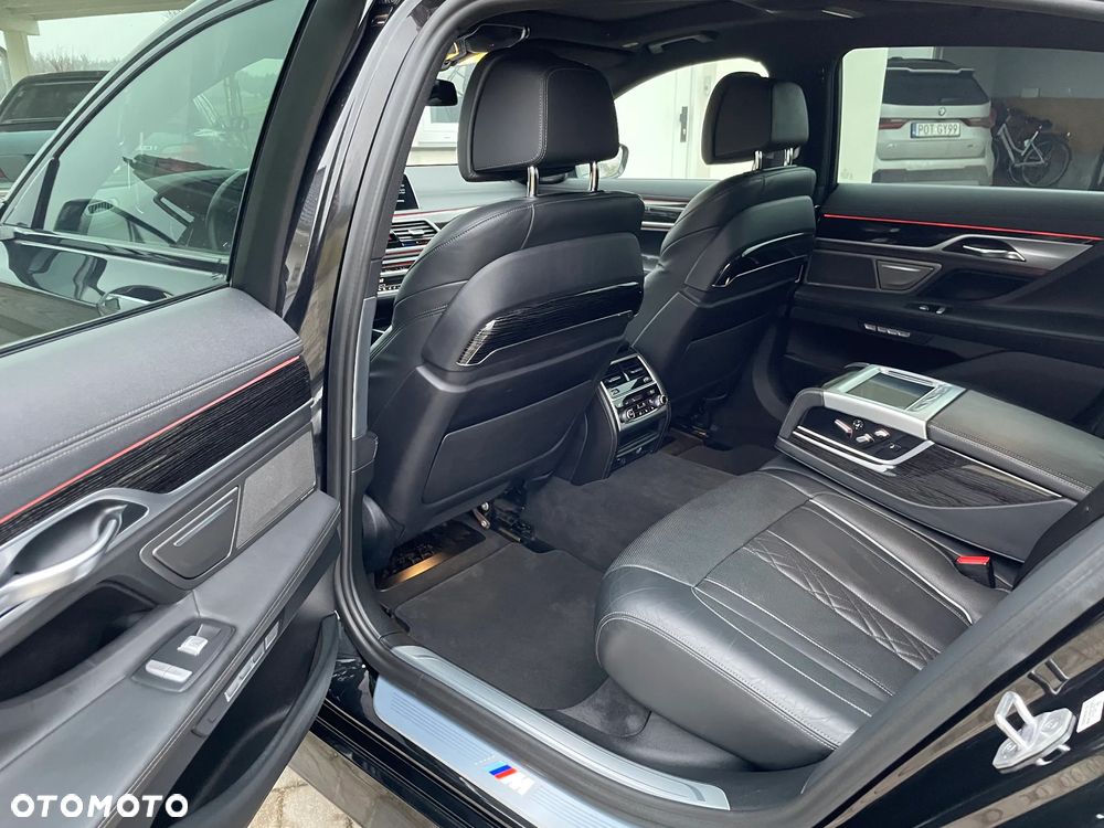 BMW Seria 7 - 20