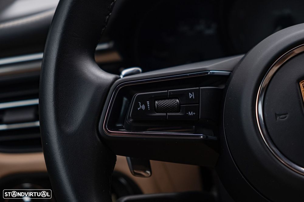 Porsche Macan S - 25