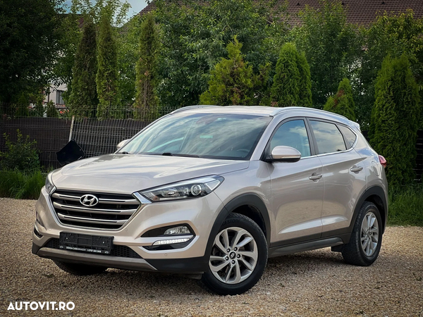 Hyundai Tucson blue 1.7 CRDi 2WD DCT Style