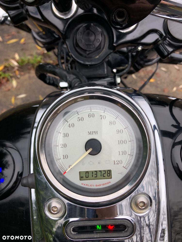 Harley-Davidson Dyna Wide Glide - 14
