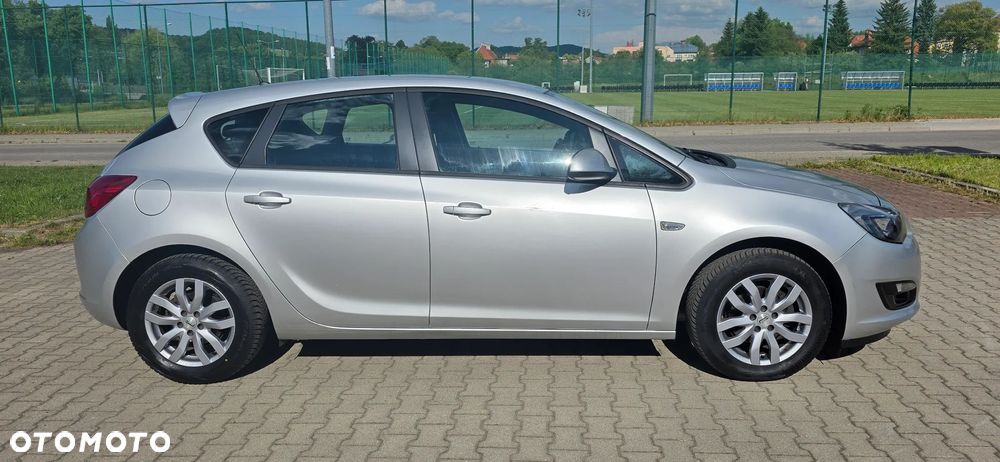 Opel Astra 1.6 - 4