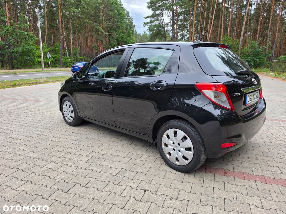 Toyota Yaris 1.33 VVT-i Club - 8