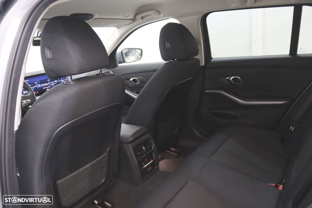 BMW 320 e Corporate Edition Auto - 13
