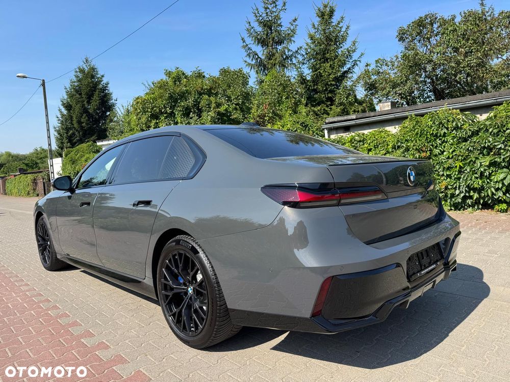 BMW Seria 7 740d xDrive mHEV Individual Edition sport - 13